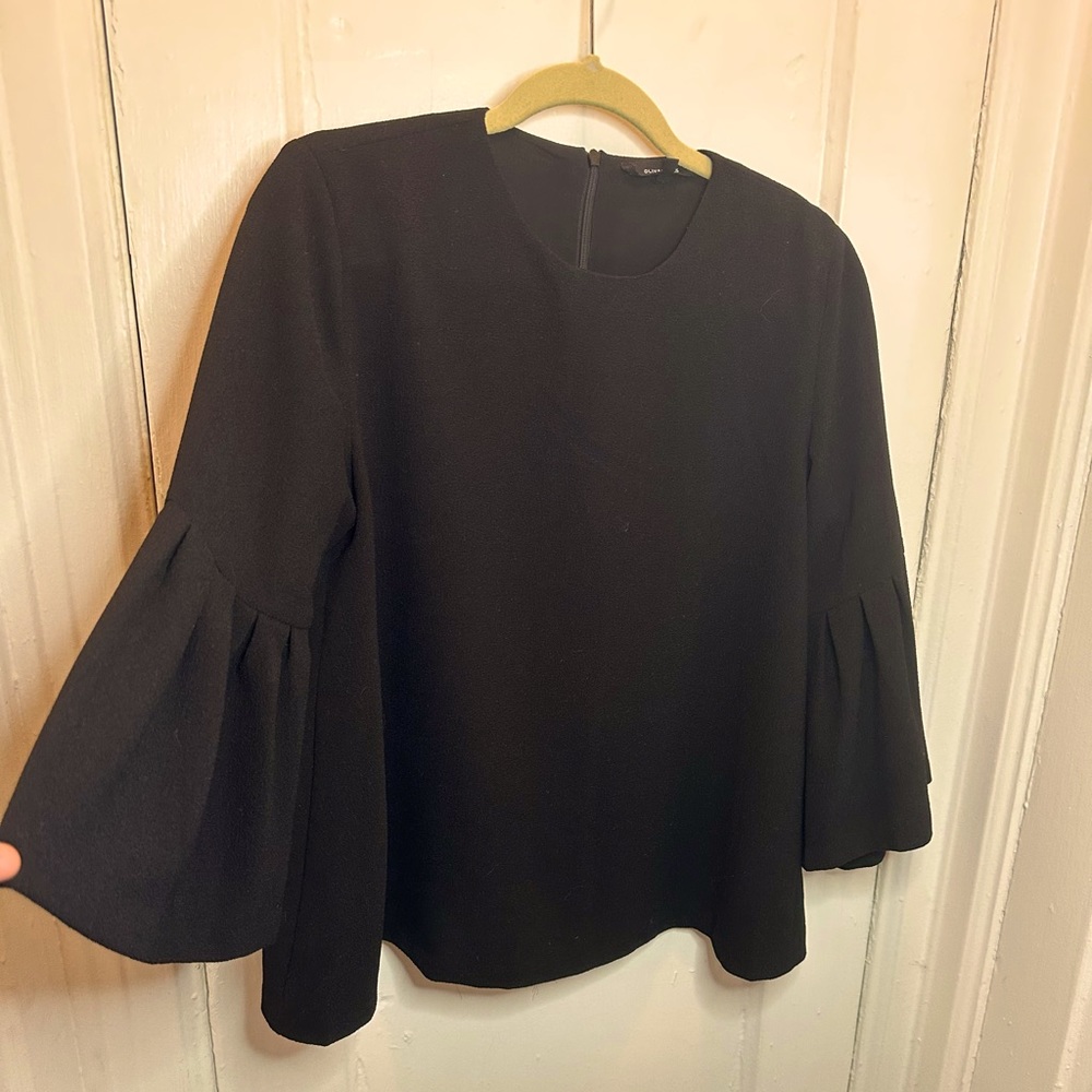 Boutique Olivaceous bell sleeve swing top